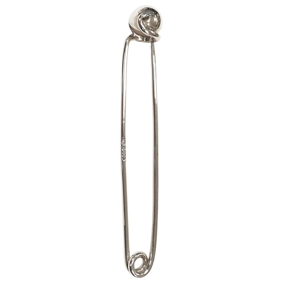 Bead End Kilt Pin in Hallmarked Sterling Silver by Hamilton and Inches