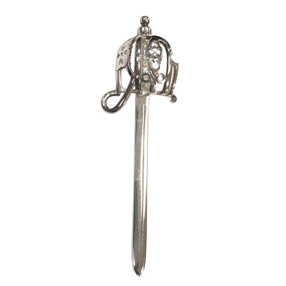 Basket-Hilted Claymore Kilt Pin in Sterling Silver