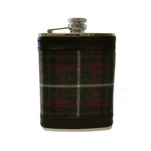 Hip Flask in Kinloch Anderson Castle Grey Tartan 
