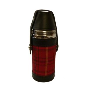 Hunting Flask with cups in Kinloch Anderson Rowanberry Tartan