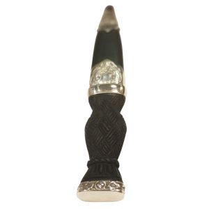 Cross Hatch Handle and Zoomorphic Sterling Silver Sgian Dubh with Plain Top