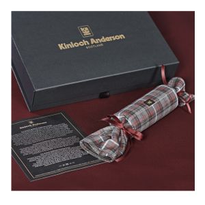 Box of 4 Christmas Crackers in Kinloch Anderson Heather Tartan