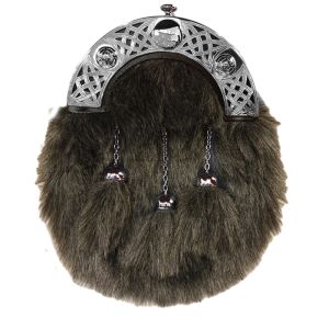 Faux Fur Dress Sporran with Open Work Celtic Knot Cantle in Grey 