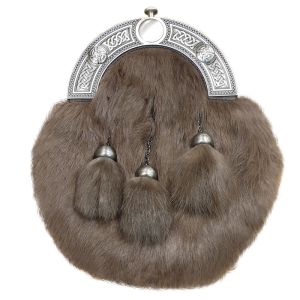 Smokey Rabbit Dress Sporran with Celtic Knot Cantle in Antique Finish