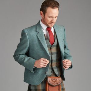 Kinloch Anderson Day Waistcoat in Tartan 5 Celtic Buttons