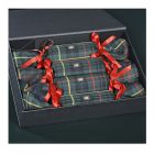Box of 4 Christmas Crackers in Stewart Hunting Tartan