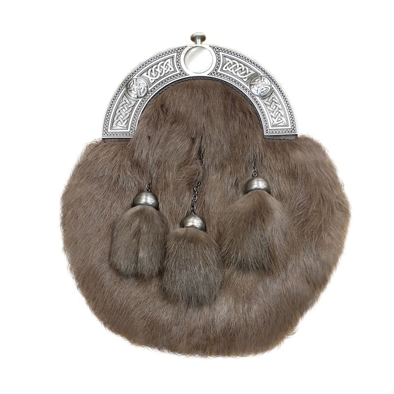 Smokey Rabbit Dress Sporran with Celtic Knot Cantle in Antique Finish