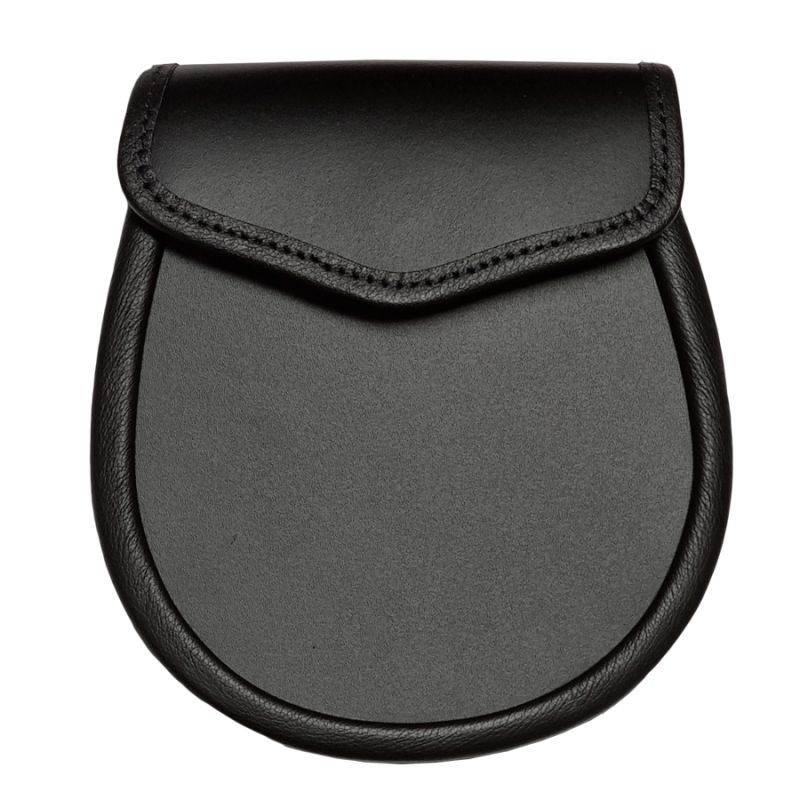Simple Leather Day Sporran in Black