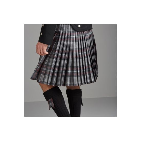 The Kinloch Anderson Box Pleated Deluxe Kilt