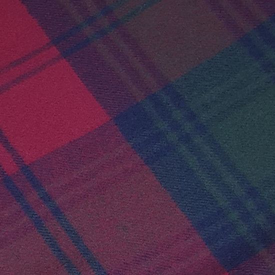 Lambswool Throw Blanket in Lindsay Tartan
