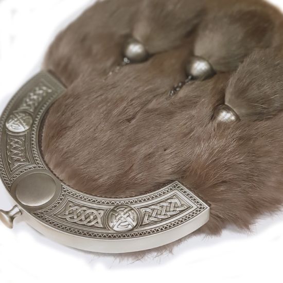 Smokey Rabbit Dress Sporran with Celtic Knot Cantle in Antique Finish