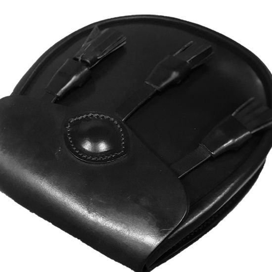 Bridle Leather Day Sporran - with 3 tassels in Black