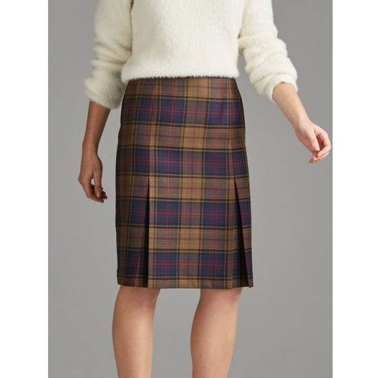 Fitted wool tartan skirt with two front pleats and one at back