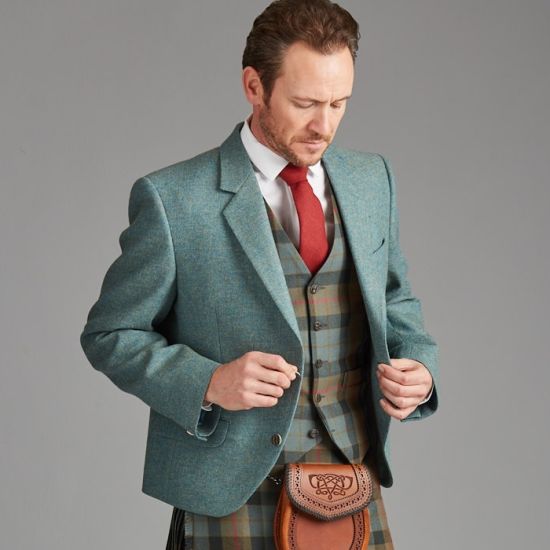 Kinloch Anderson Day Waistcoat in Tartan 5 Celtic Buttons