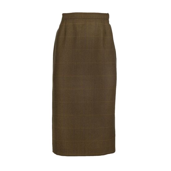 Straight Skirt with Rear Kick Pleat in Lightweight Tweed