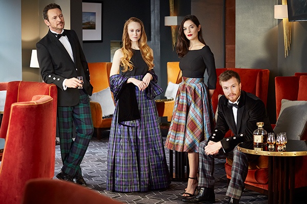 [large]-2010-A9RED-kinloch-Waldorf-7830